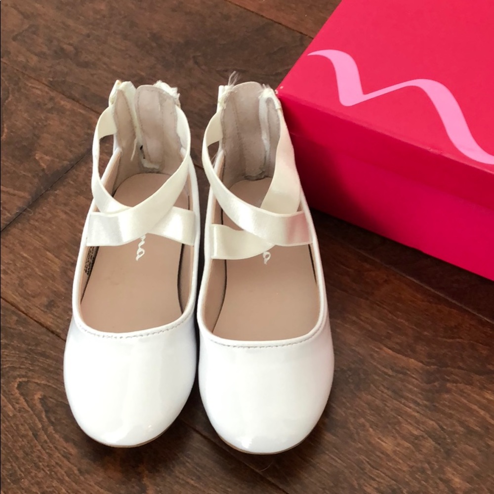 Nina Flats